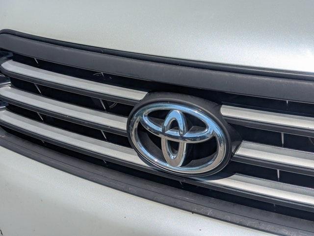 used 2009 Toyota Highlander car, priced at $7,988