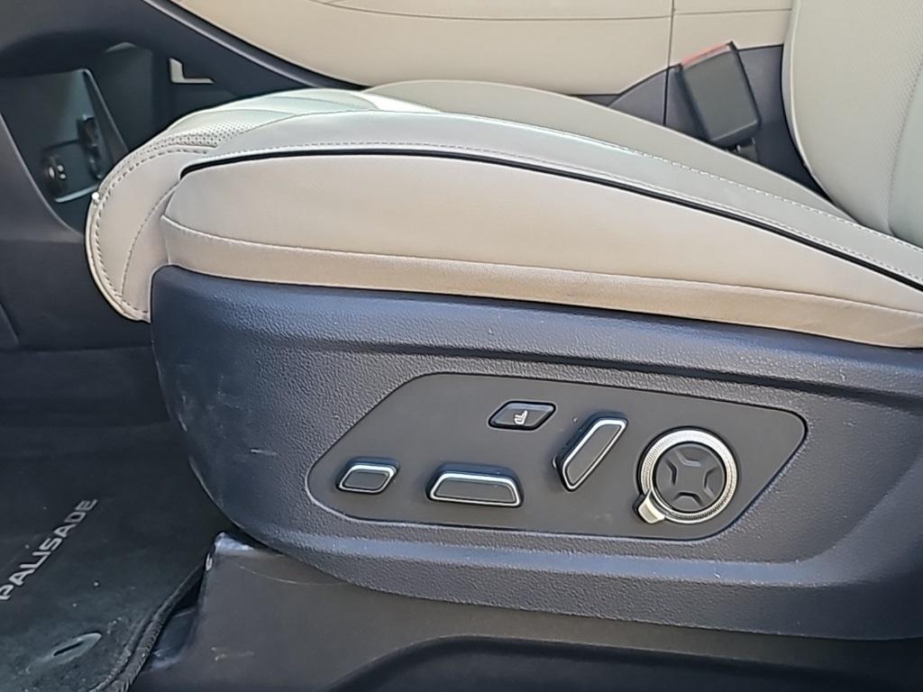 used 2025 Hyundai Palisade car, priced at $48,009