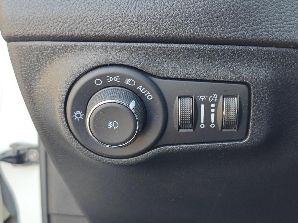 used 2021 Jeep Compass car, priced at $15,880