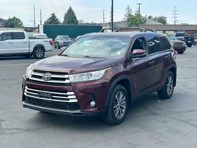 used 2019 Toyota Highlander car, priced at $27,495
