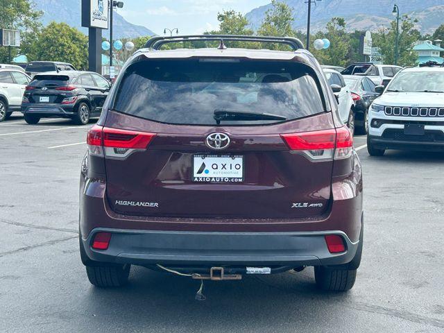 used 2019 Toyota Highlander car, priced at $27,495