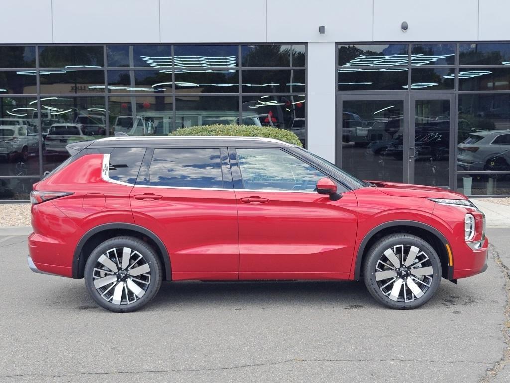 new 2025 Mitsubishi Outlander car, priced at $41,945