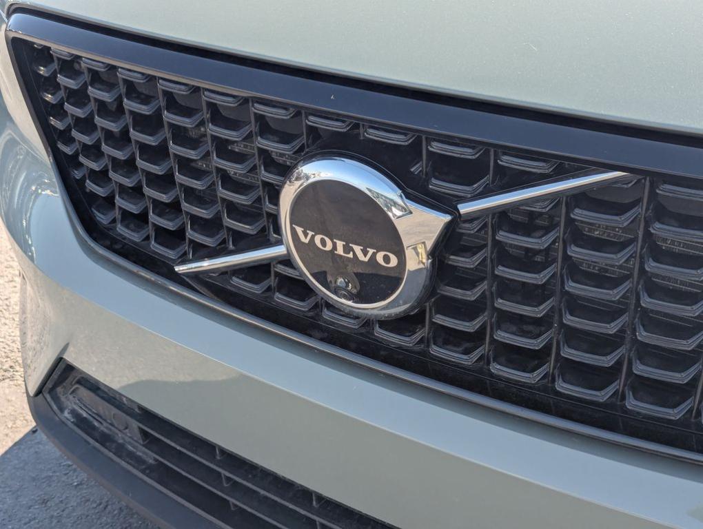 used 2023 Volvo XC40 car, priced at $30,988