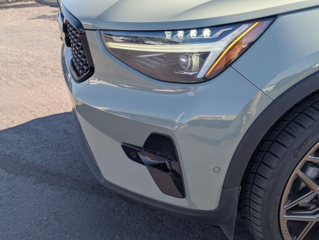 used 2023 Volvo XC40 car, priced at $30,988