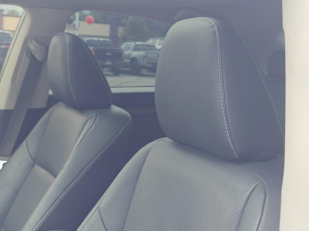 used 2015 Lexus ES 300h car, priced at $15,980