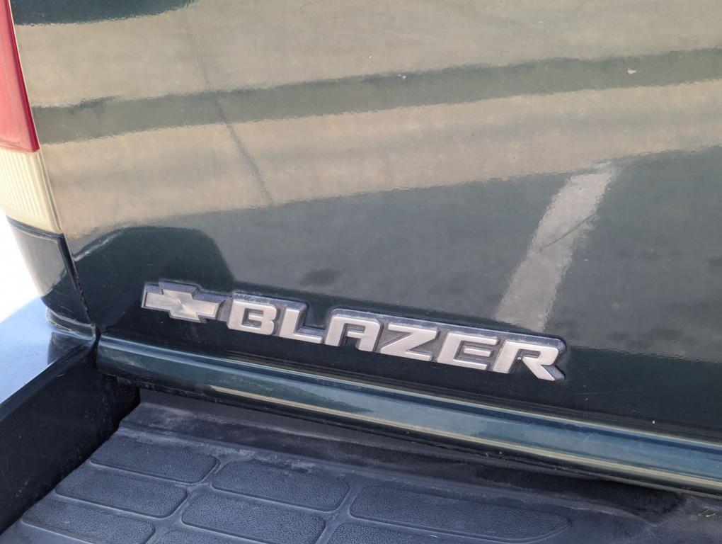used 2002 Chevrolet Blazer car, priced at $2,988