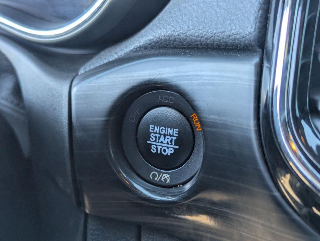 used 2020 Jeep Grand Cherokee car, priced at $17,988
