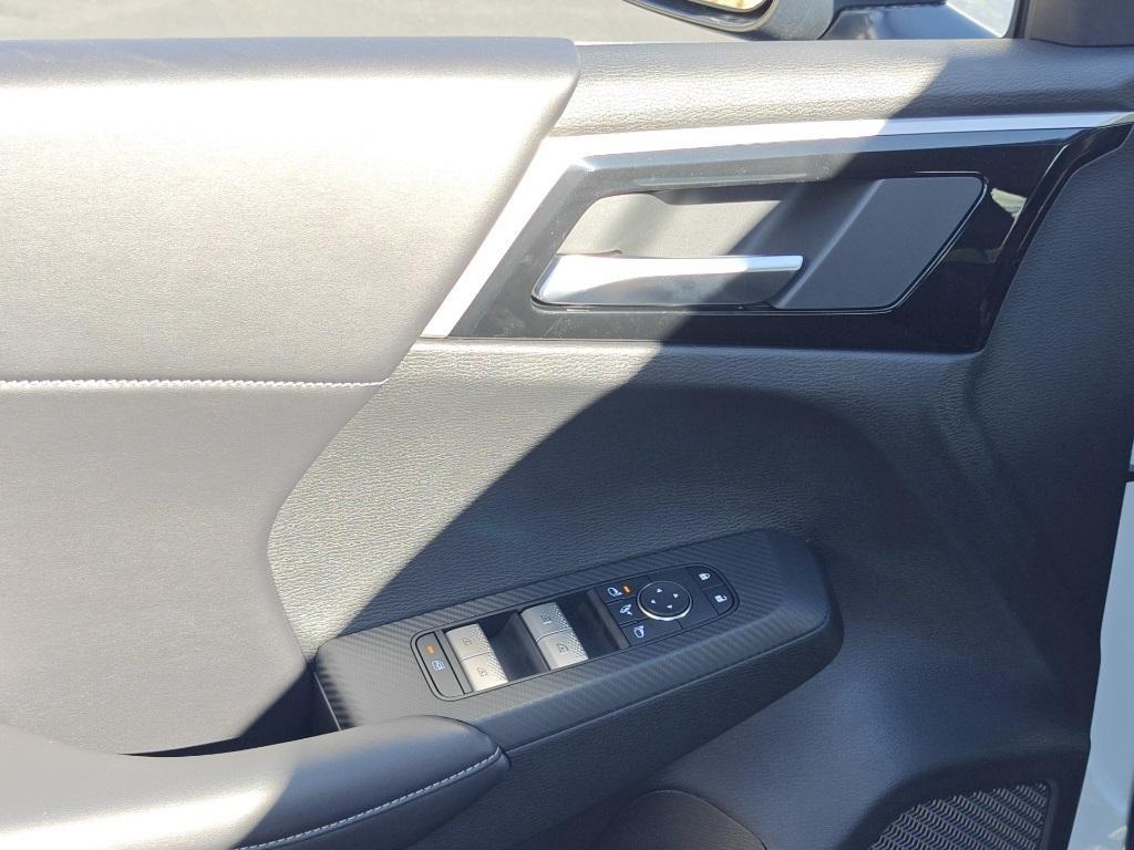 new 2025 Mitsubishi Outlander PHEV car, priced at $41,460