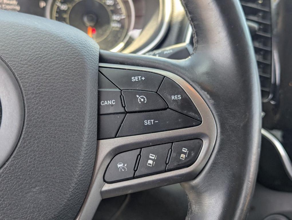 used 2019 Jeep Cherokee car