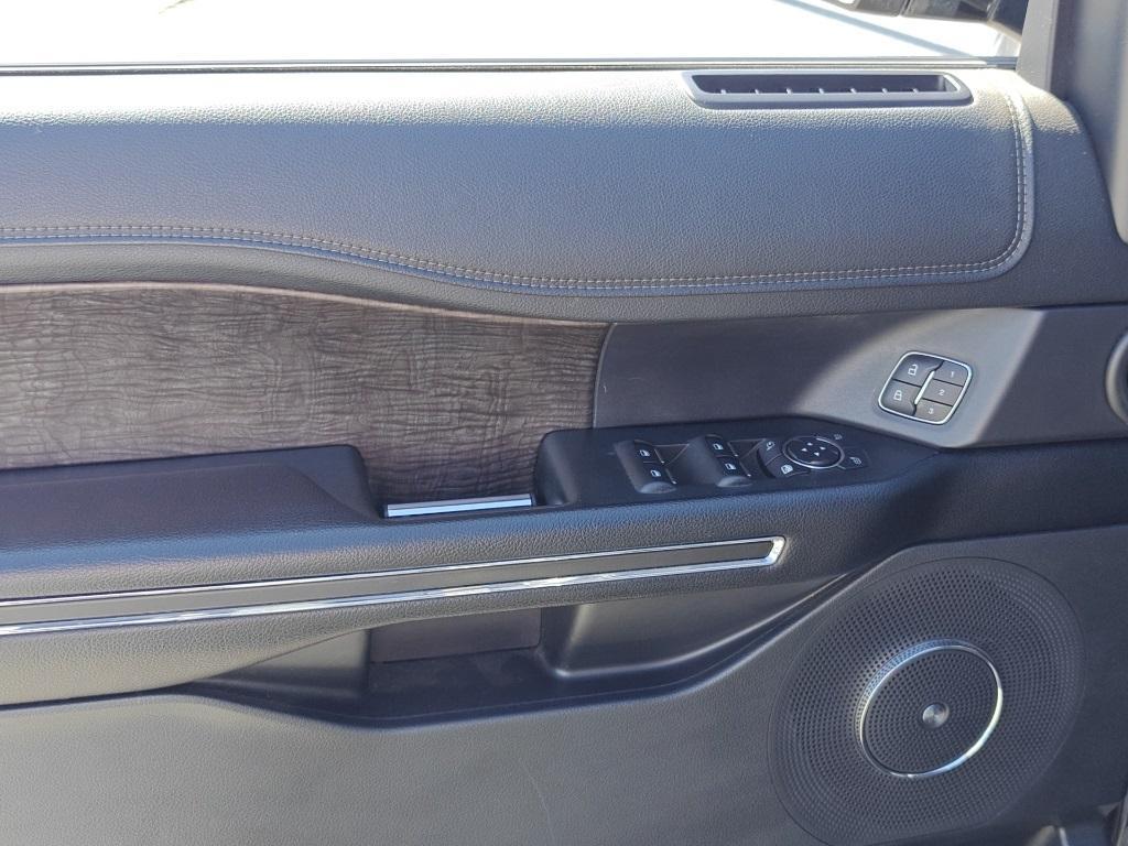 used 2021 Ford Expedition car, priced at $32,980