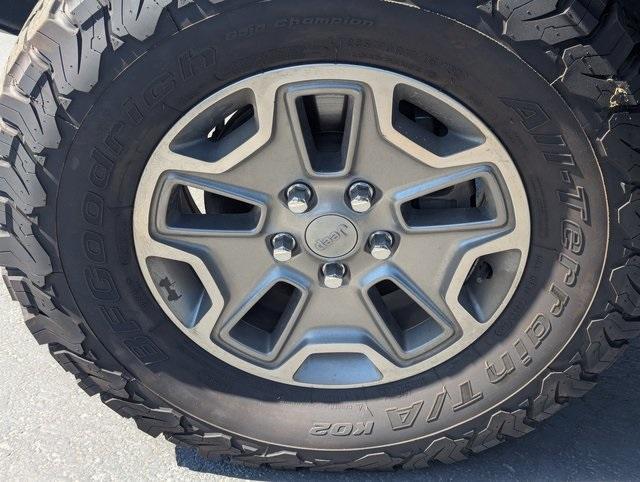 used 2018 Jeep Wrangler Unlimited car, priced at $25,788