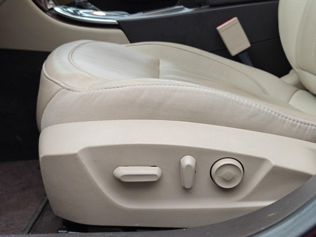 used 2014 Buick Regal car, priced at $11,880