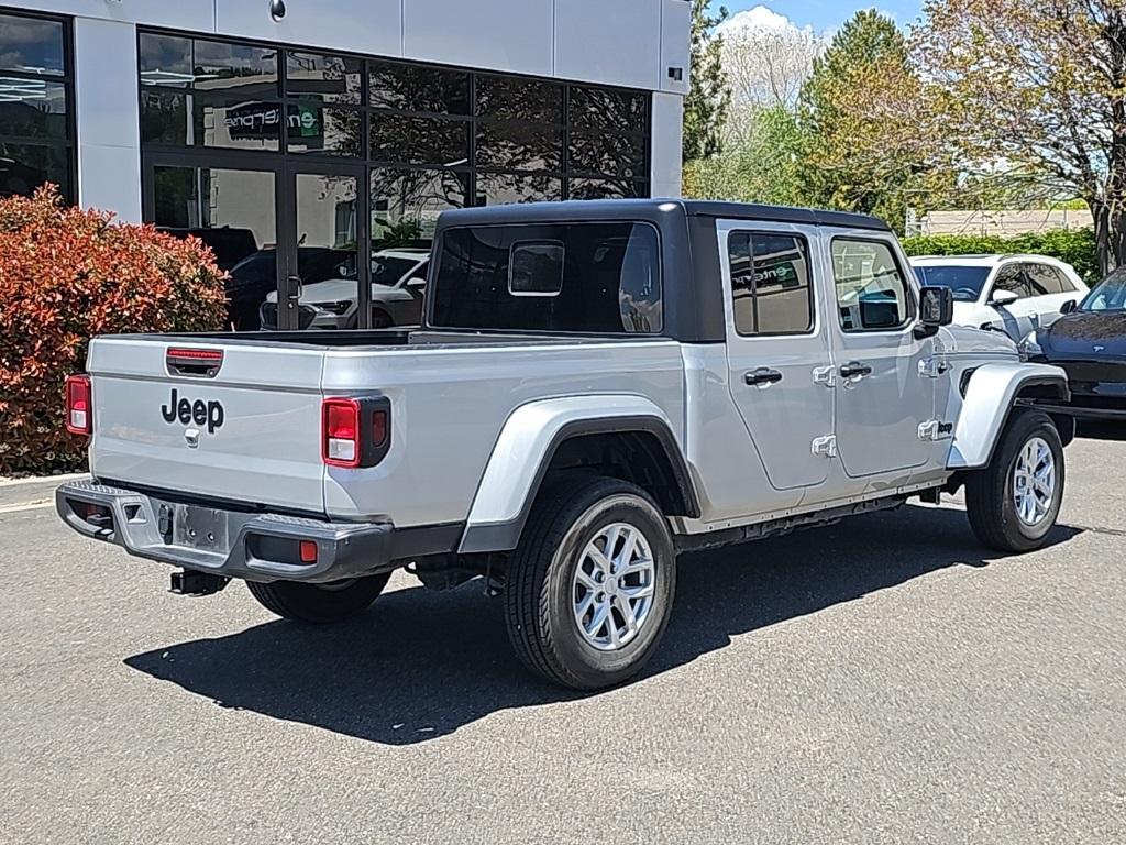 used 2023 Jeep Gladiator car, priced at $32,093