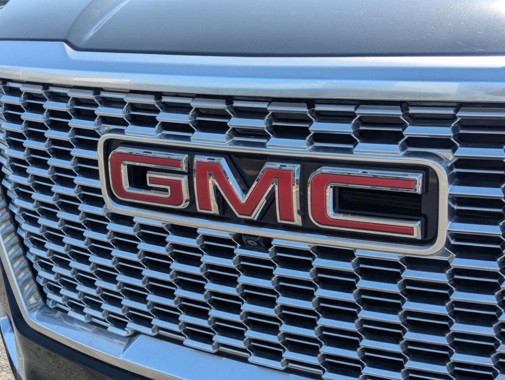 used 2021 GMC Yukon car, priced at $62,988