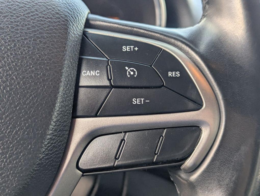used 2019 Jeep Grand Cherokee car, priced at $15,188