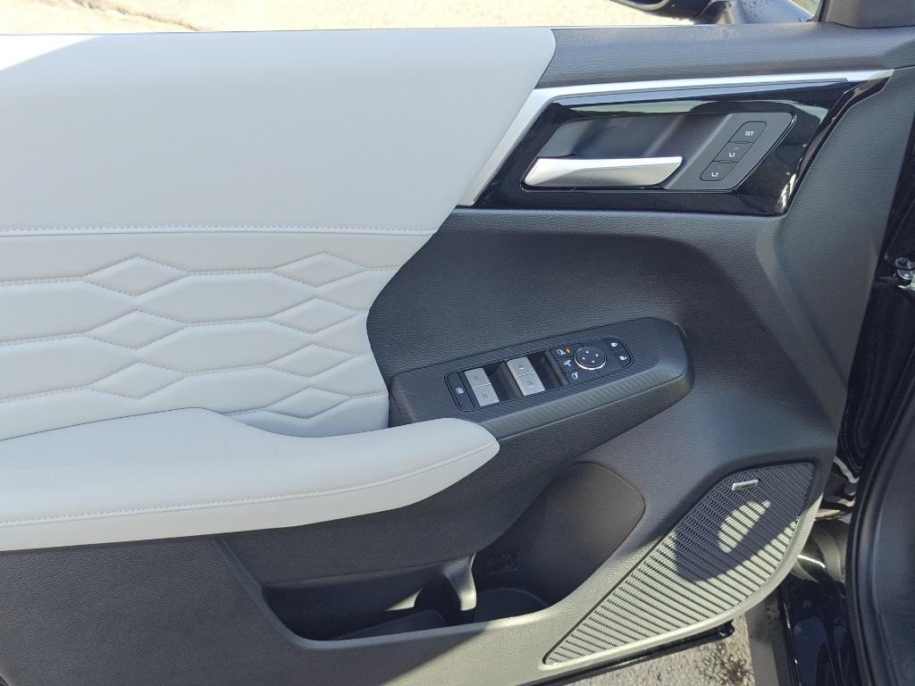 new 2025 Mitsubishi Outlander car, priced at $39,250