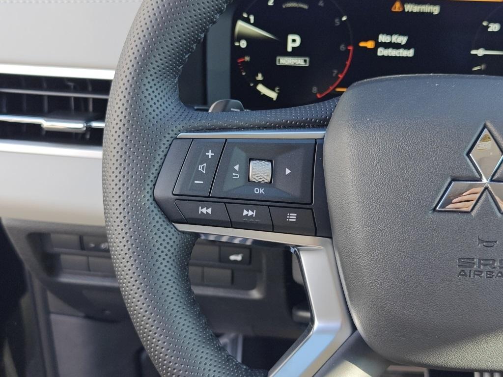 new 2025 Mitsubishi Outlander car, priced at $39,250