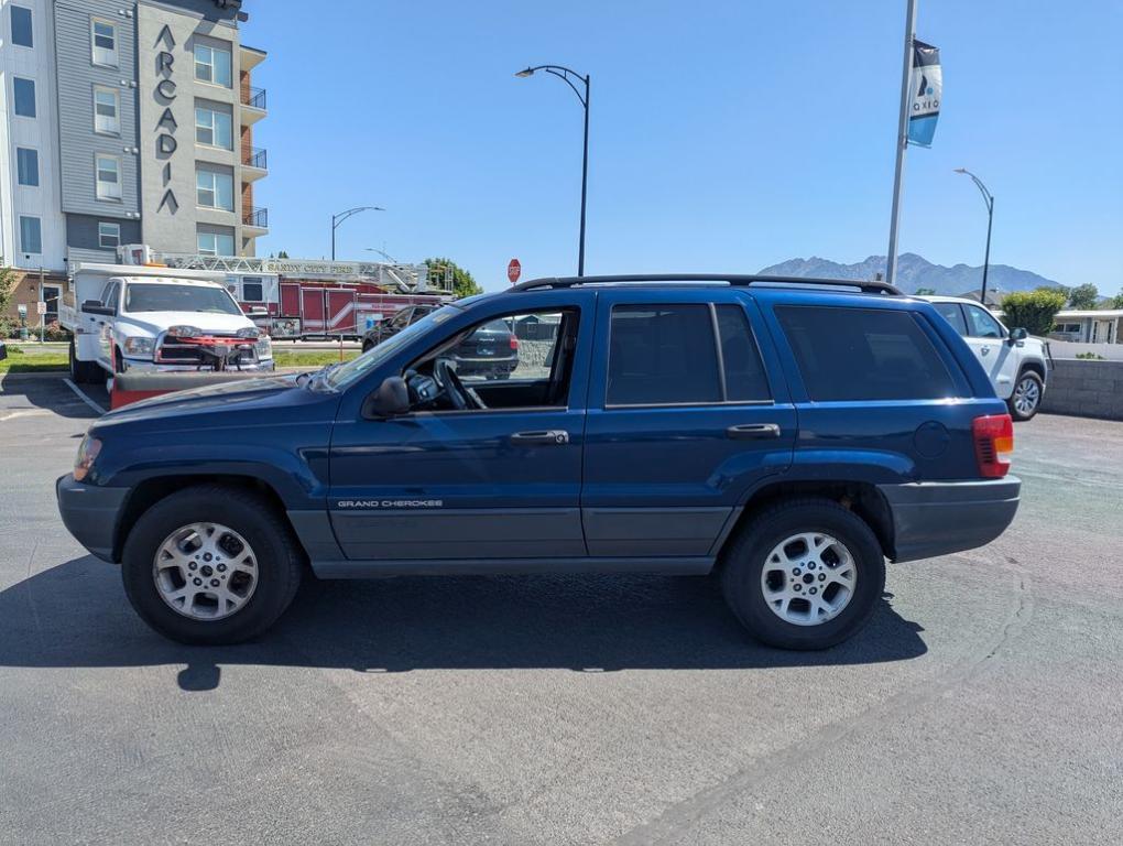 used 2002 Jeep Grand Cherokee car, priced at $4,488