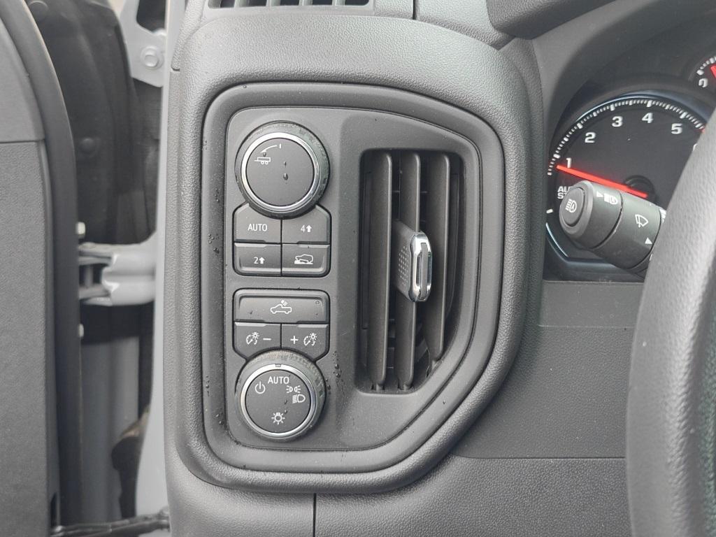 used 2024 Chevrolet Silverado 1500 car, priced at $39,980