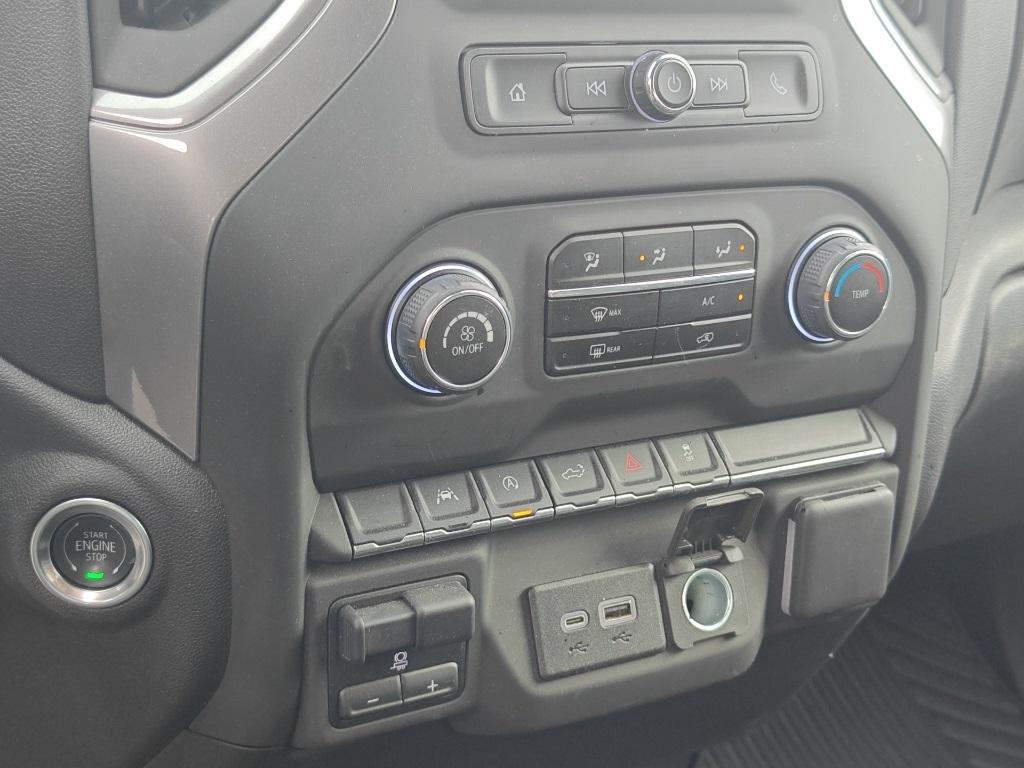 used 2024 Chevrolet Silverado 1500 car, priced at $39,980
