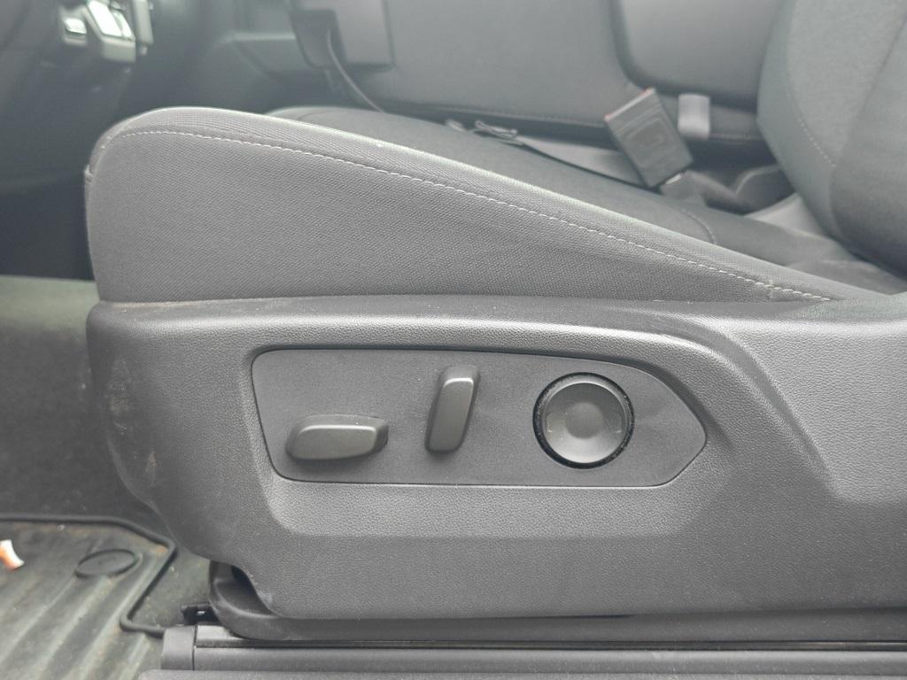 used 2024 Chevrolet Silverado 1500 car, priced at $39,980