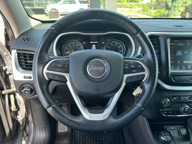 used 2015 Jeep Cherokee car, priced at $15,550