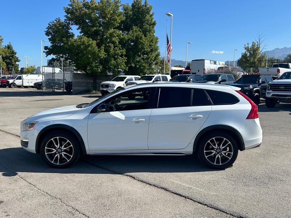 used 2016 Volvo V60 Cross Country car, priced at $7,891