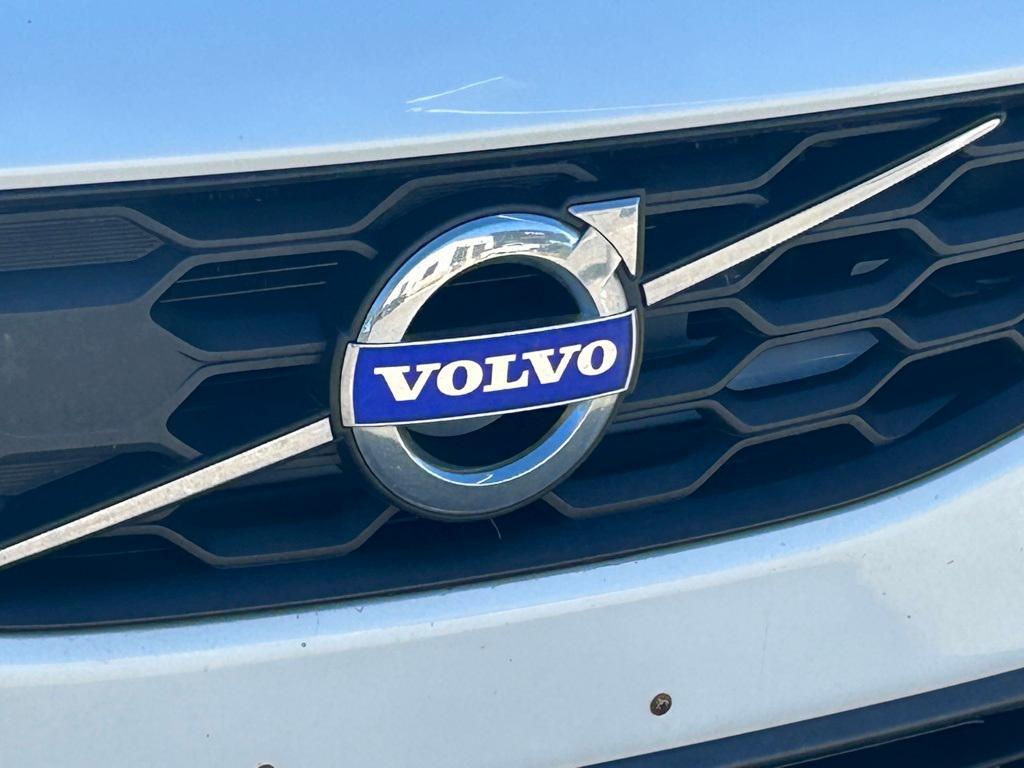 used 2016 Volvo V60 Cross Country car, priced at $7,891