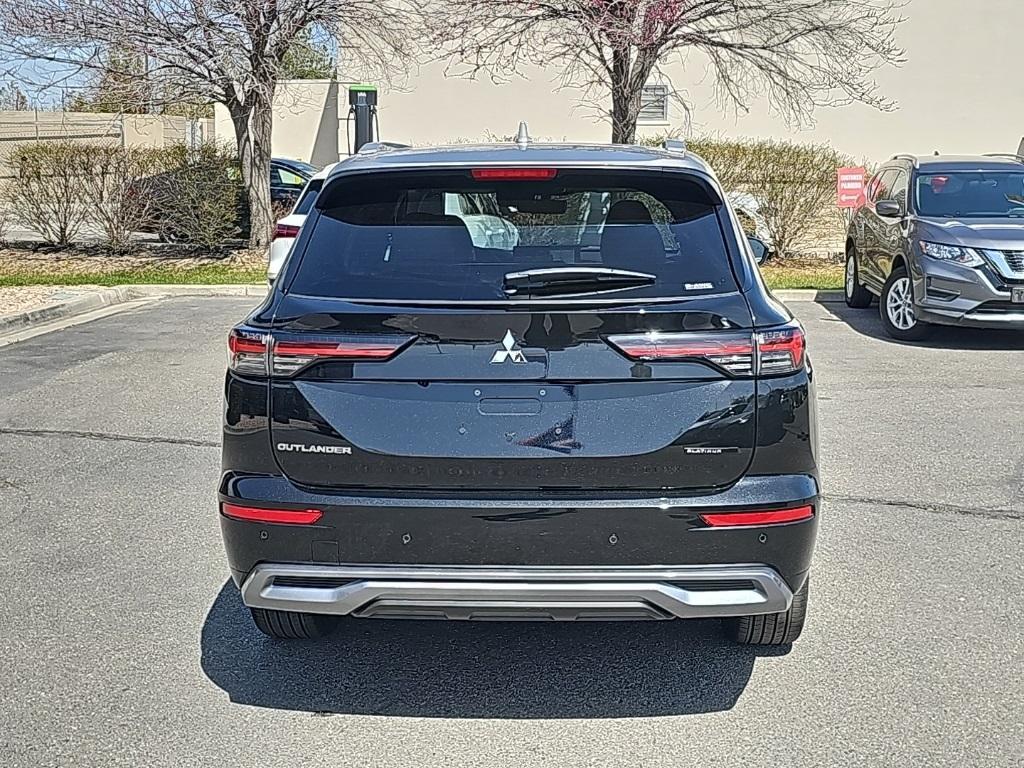 new 2025 Mitsubishi Outlander car, priced at $43,988