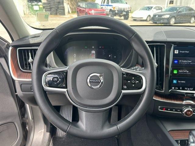 used 2023 Volvo XC60 car, priced at $32,155