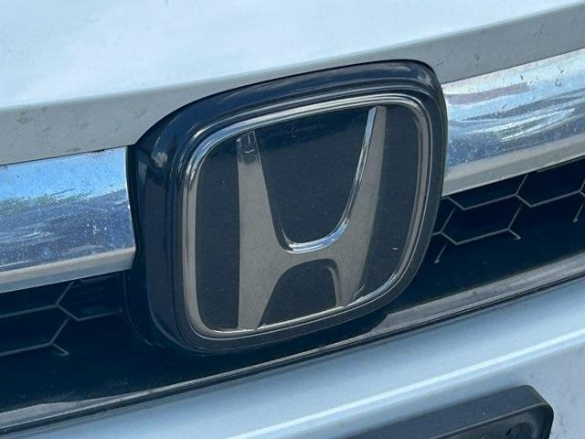 used 2018 Honda Clarity Plug-In Hybrid car, priced at $20,000