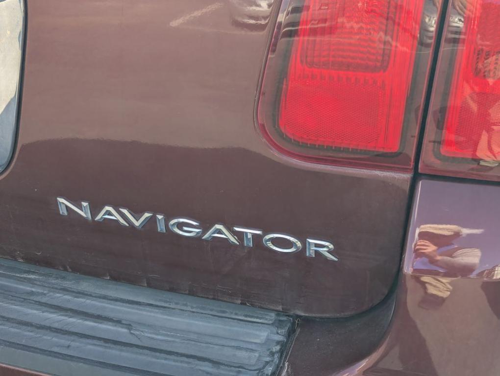 used 2003 Lincoln Navigator car, priced at $2,988