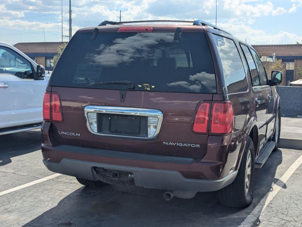 used 2003 Lincoln Navigator car, priced at $2,988