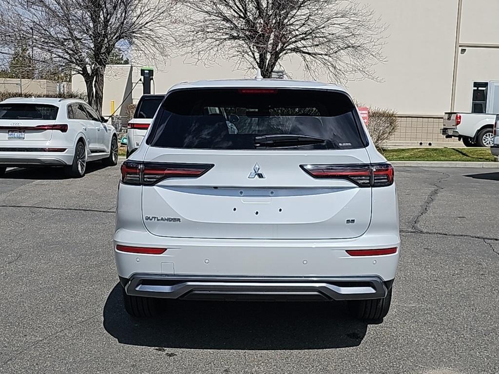new 2025 Mitsubishi Outlander car, priced at $35,822
