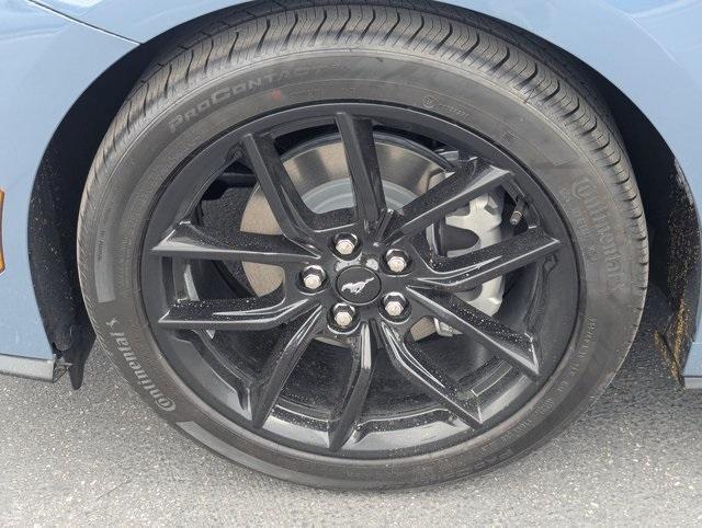 used 2025 Ford Mustang car, priced at $33,288