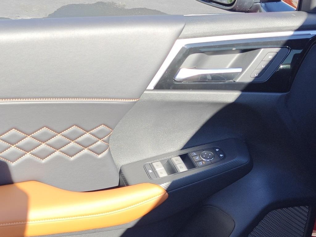 new 2025 Mitsubishi Outlander PHEV car, priced at $47,725