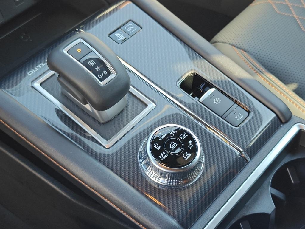 new 2025 Mitsubishi Outlander PHEV car, priced at $47,725