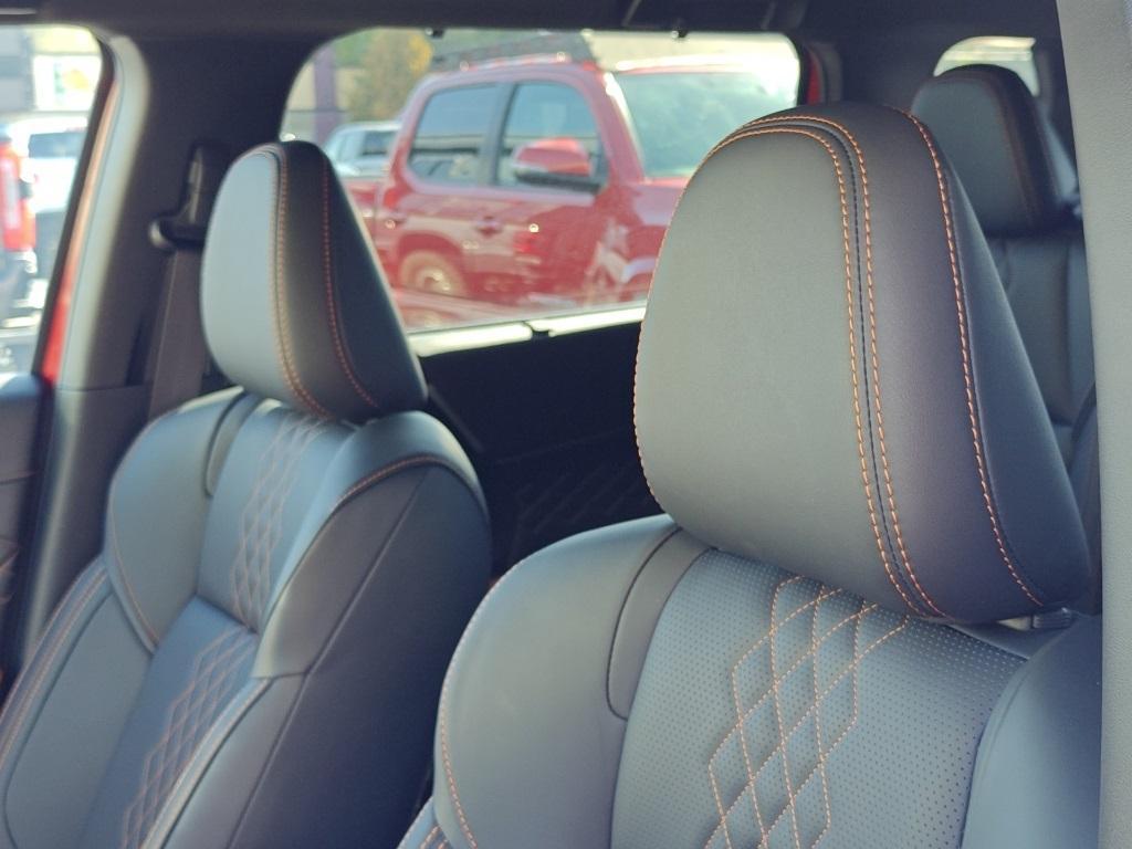 new 2025 Mitsubishi Outlander PHEV car, priced at $47,725