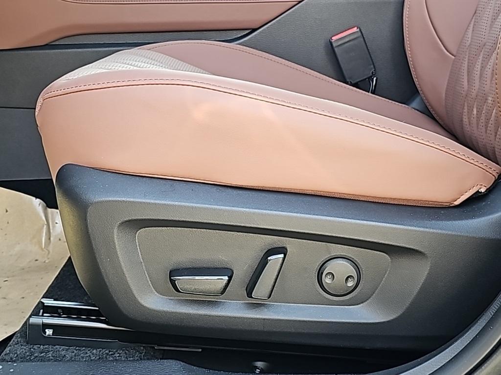 new 2025 Mitsubishi Outlander car, priced at $42,688