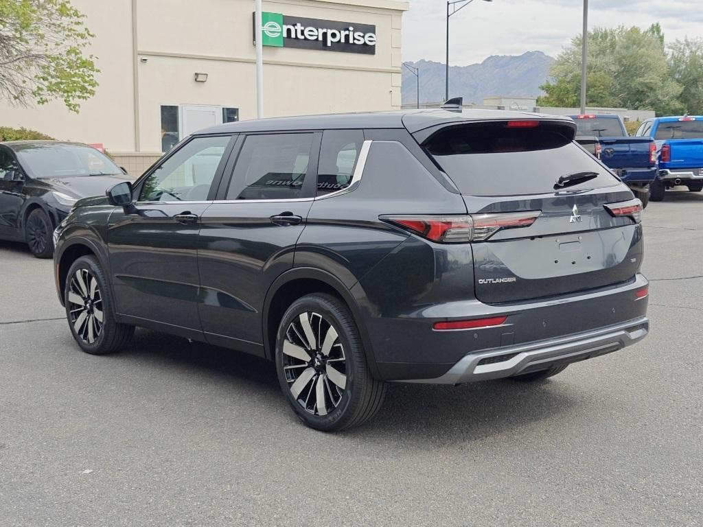 new 2025 Mitsubishi Outlander car, priced at $33,470