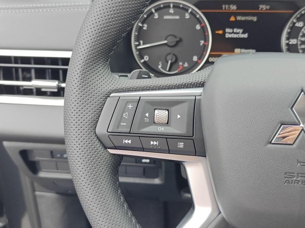 new 2025 Mitsubishi Outlander car, priced at $33,470