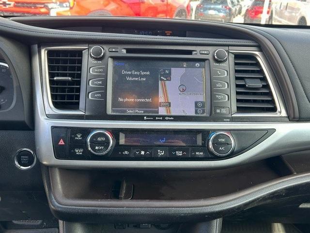 used 2019 Toyota Highlander car, priced at $23,495