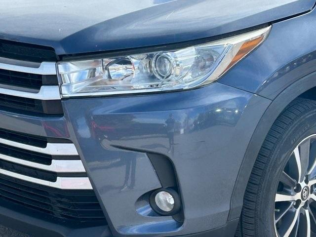used 2019 Toyota Highlander car, priced at $23,495