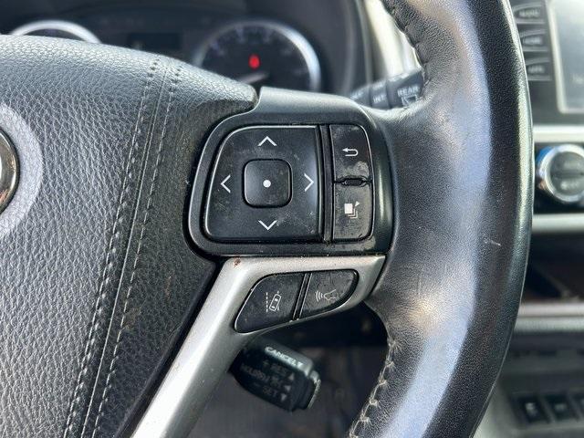 used 2019 Toyota Highlander car, priced at $23,495
