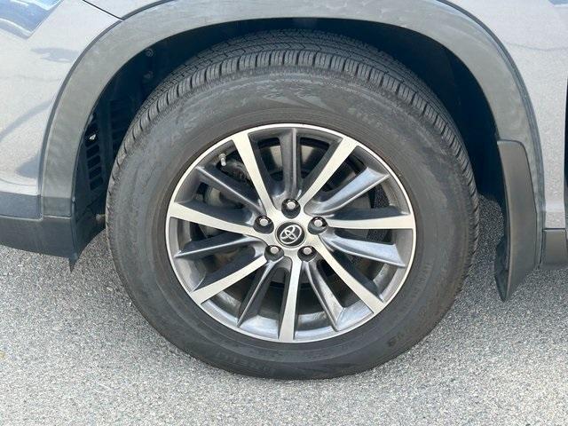 used 2019 Toyota Highlander car, priced at $23,495