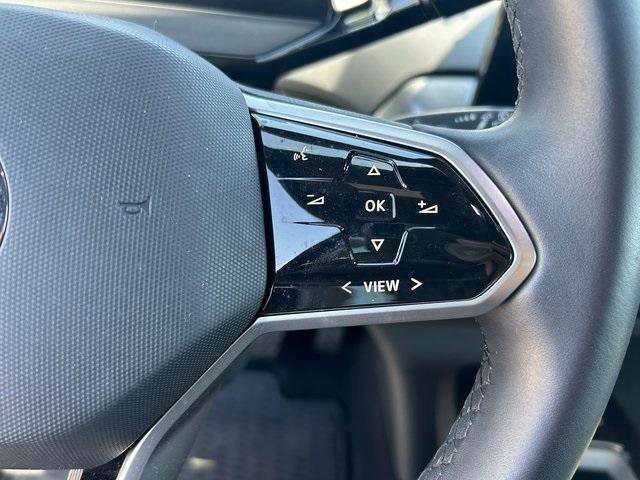used 2021 Volkswagen ID.4 car, priced at $21,995