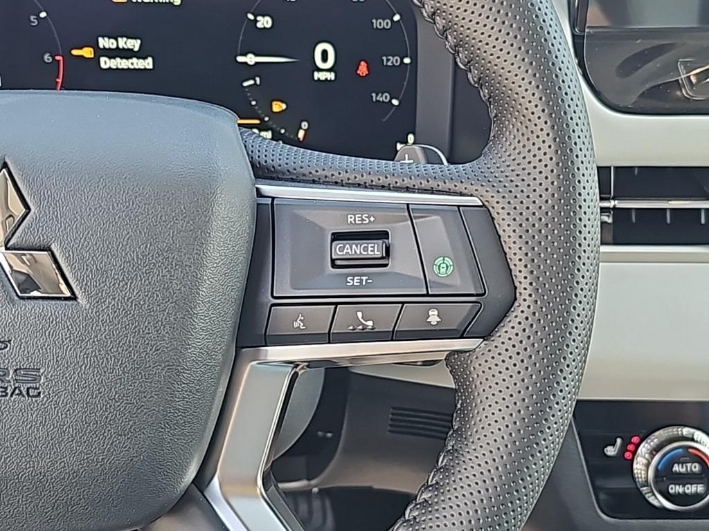 new 2025 Mitsubishi Outlander car, priced at $35,380