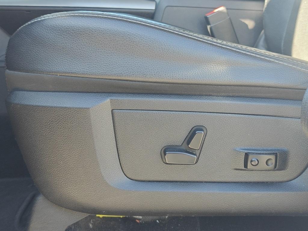 used 2016 Ram 1500 car, priced at $25,375