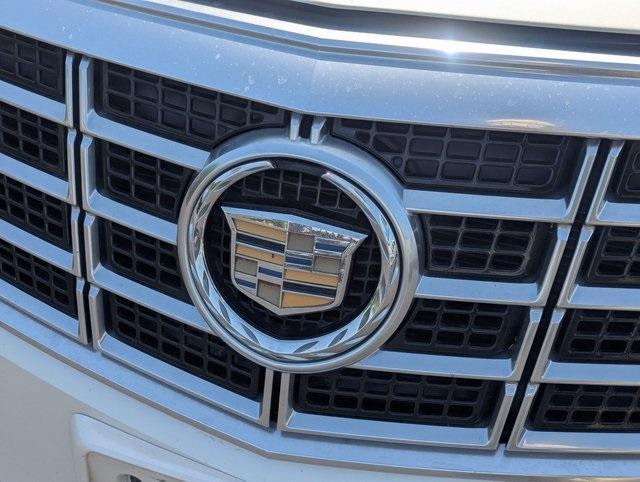 used 2014 Cadillac XTS car, priced at $10,588