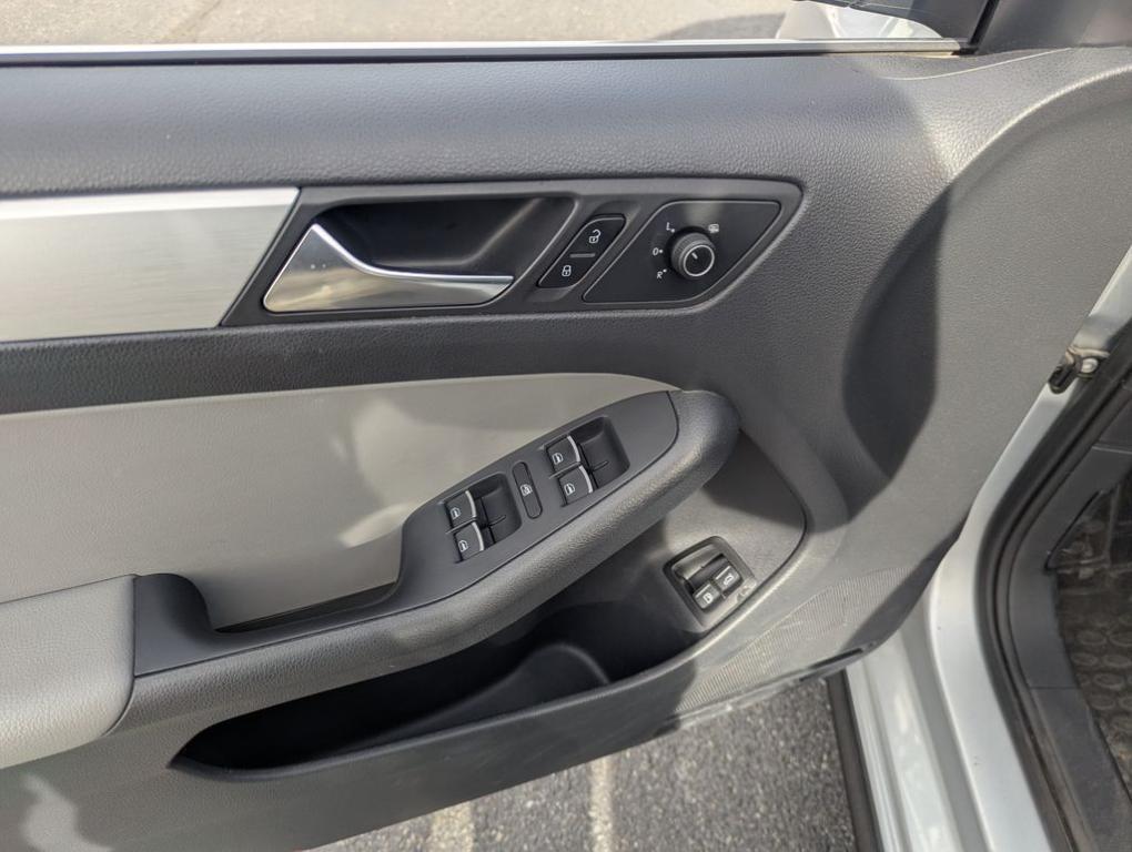 used 2015 Volkswagen Jetta Hybrid car, priced at $11,488